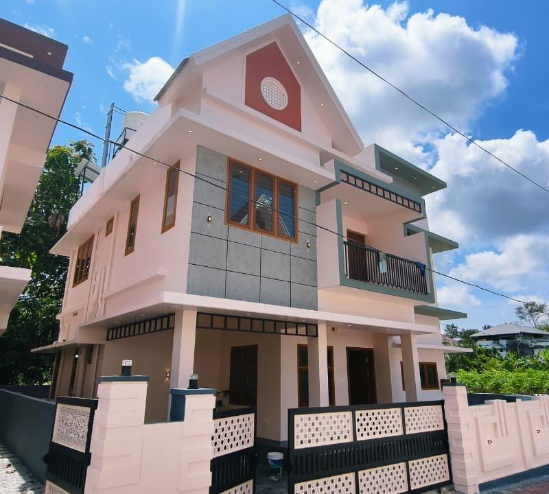 GATED VILLA IN PUKATTUPADY