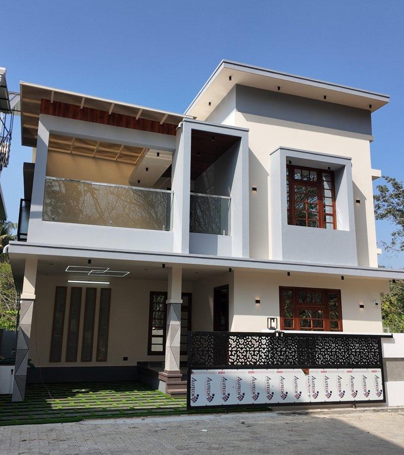 A well-designed 3BHK on 3 cents near Kakkanad | KUZHIVELIPADY