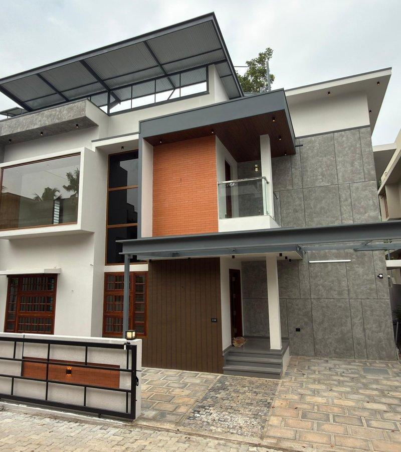 VILLA NEAR KAKKANAD KUZHIVELIPADY | VIKASAVANI