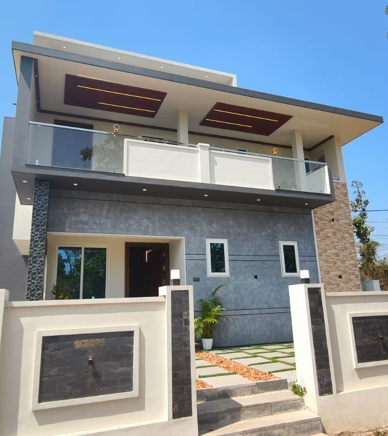 NEAR THRIPUNITHURA | 4 BHK | 5 CENT | 2100 SQFT |ERUVELI