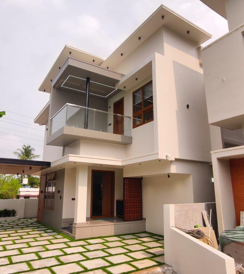  NEAR ALUVA | 4 BHK | 4.793 CENT | 2200 SQFT
